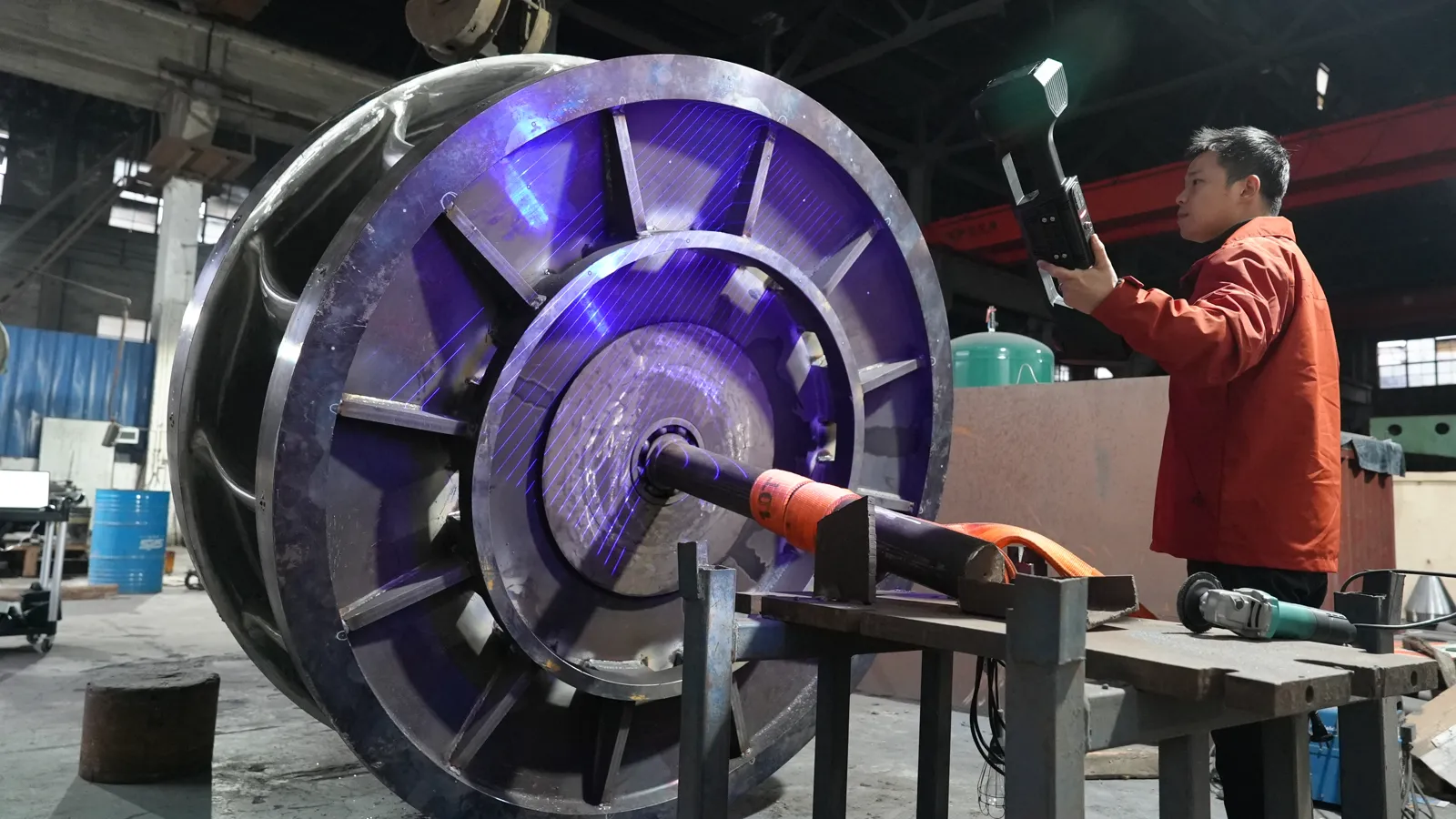 V-Track scanning a large impeller